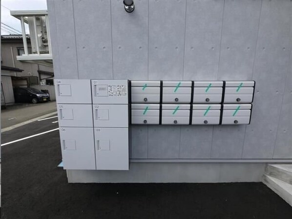 メゾンシュシュ桜ケ丘の物件内観写真